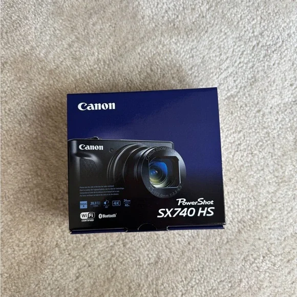 Canon PowerShot SX740 HS - Picture 1 of 4